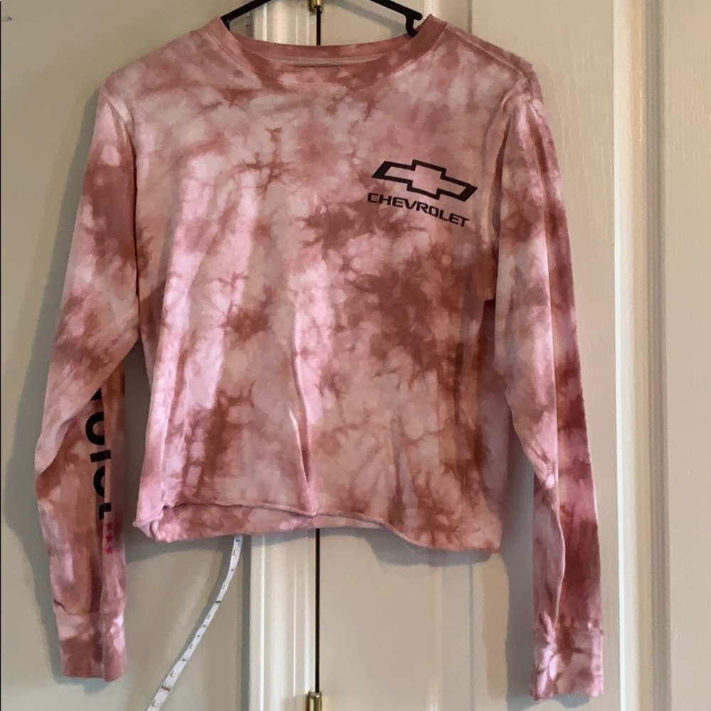 Cute and casual cropped top! Tye dye 💕